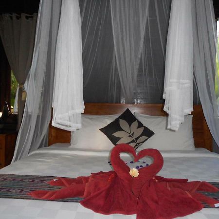 Kubu Alas Tunggal Villa Sidemen  Luaran gambar