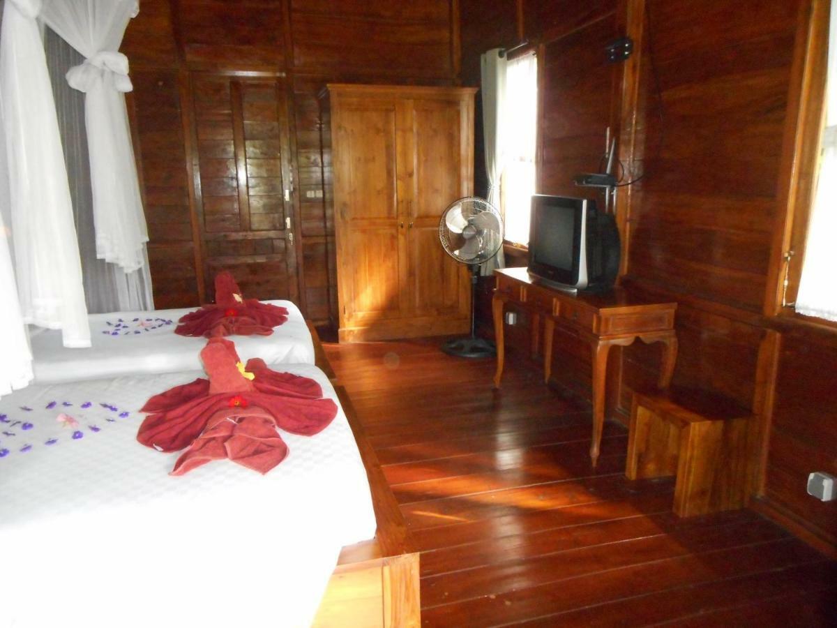 Kubu Alas Tunggal Villa Sidemen  Luaran gambar